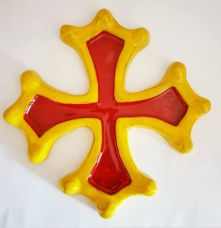 Croix Occitane semi évidée diamètre 33 émaillée 2 couleurs rouge et jaune