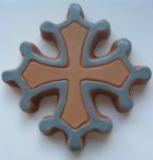 Croix Occitane diamètre 14.5 avec boules en relief émaillé extérieur bleu turquoise