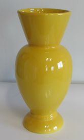 Vase amphore jaune hauteur 28 cm