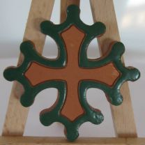 Magnet Croix occitane 5 cm émaillé vert à l'extérieur