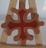 Magnet Croix Occitane diamètre 5 cm émaillé rouge à l'intérieur